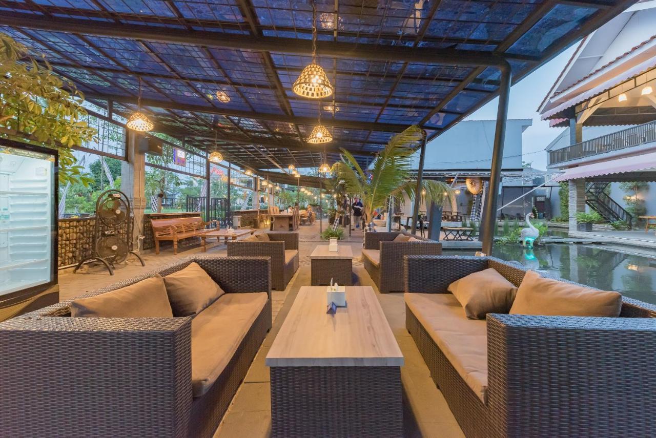 Urbanview Hotel Khayrizsan Tasikmalaya By Reddoorz Exterior photo